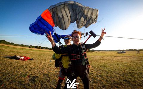 Skydiving - Vendée Evasion Parachutisme